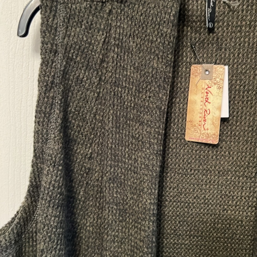 NORTH RIVER OUTFITTERS VEST - Picture 2 of 4